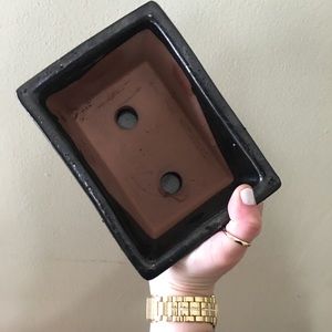 black rectangle planter